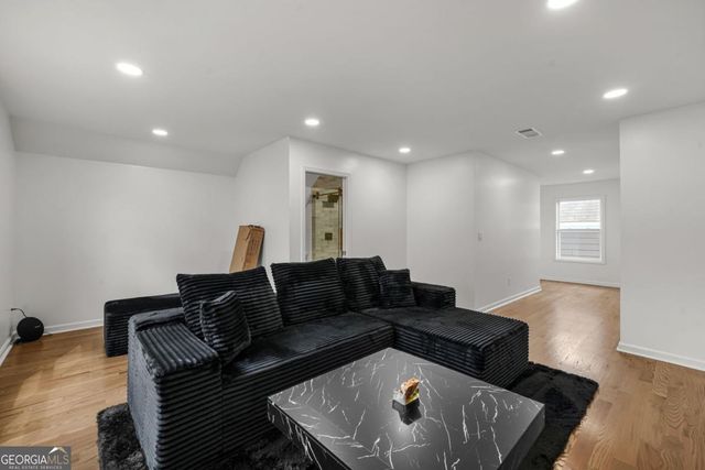 2032 Stanfield Avenue NW, Atlanta, GA 30318