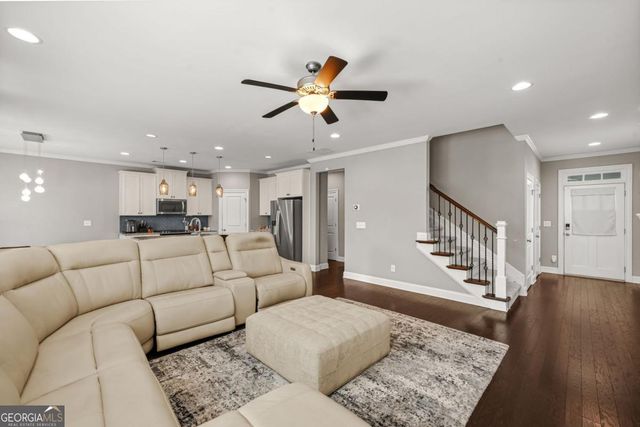 2032 Stanfield Avenue NW, Atlanta, GA 30318