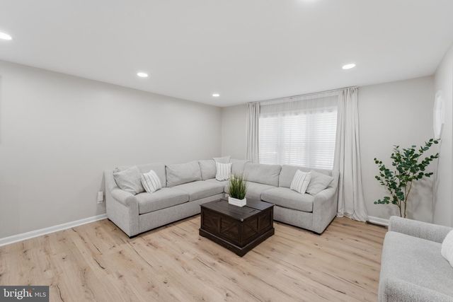 11586 WINNEBAGO LN, Lusby, MD 20657