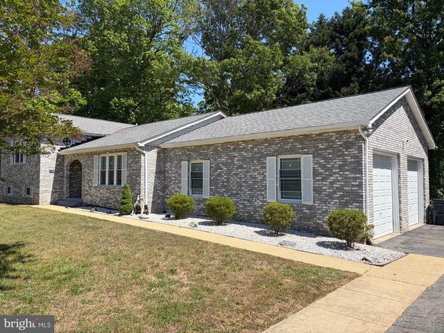 11586 WINNEBAGO LN, Lusby, MD 20657