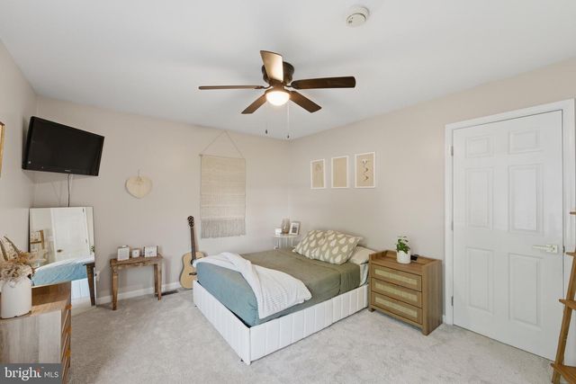 11586 WINNEBAGO LN, Lusby, MD 20657