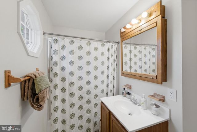 11586 WINNEBAGO LN, Lusby, MD 20657