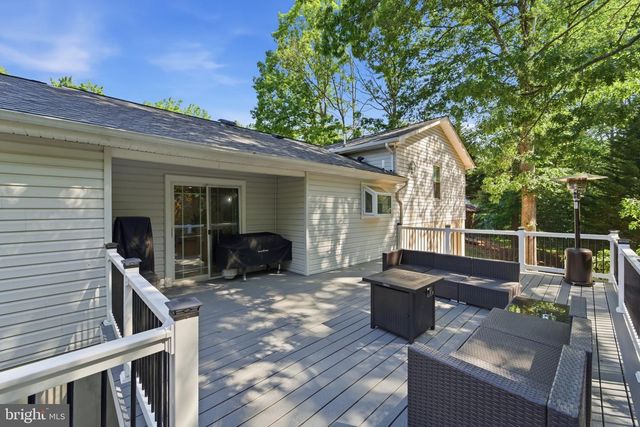 11586 WINNEBAGO LN, Lusby, MD 20657