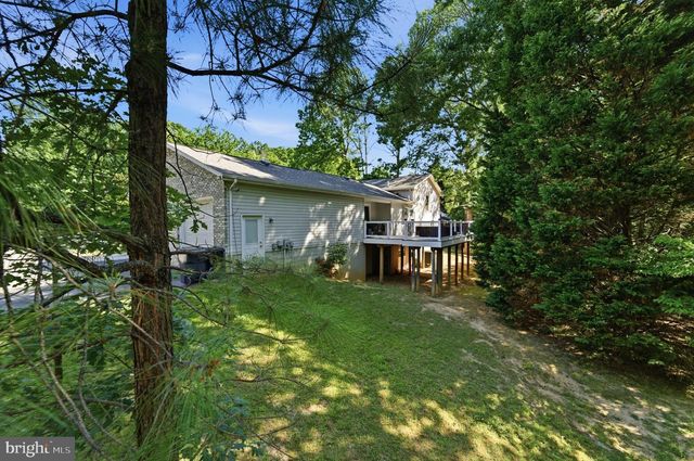 11586 WINNEBAGO LN, Lusby, MD 20657