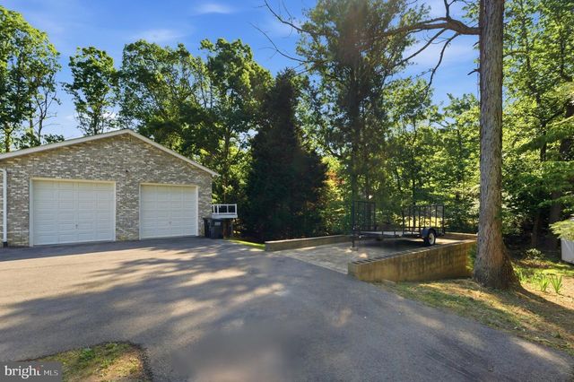 11586 WINNEBAGO LN, Lusby, MD 20657