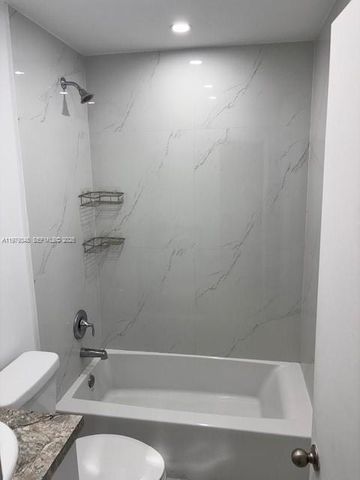 3901 SW 78th Ct 219, Miami, FL 33155