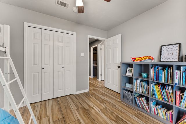 180 Quail Run Drive, Woodway, TX 76712