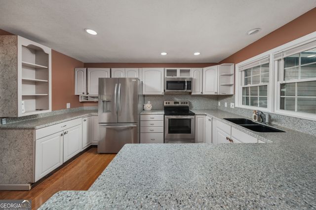 6376 Mansion Drive, Macon, GA 31216