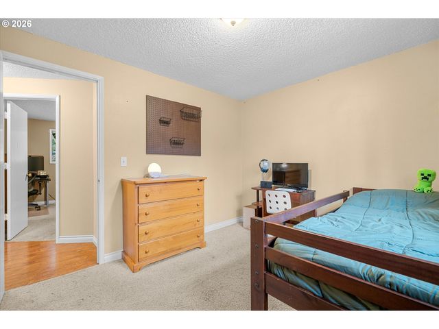 16067 S MAPLELANE Rd, Oregon City, OR 97045