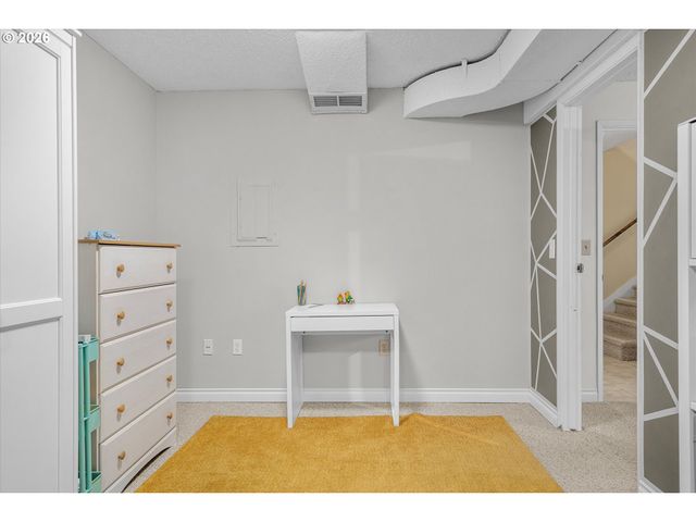 16067 S MAPLELANE Rd, Oregon City, OR 97045