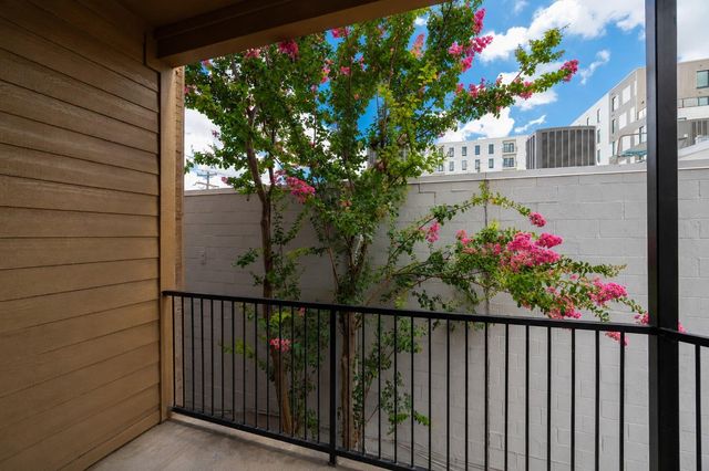 2802 Nueces ST 201, Austin, TX 78705