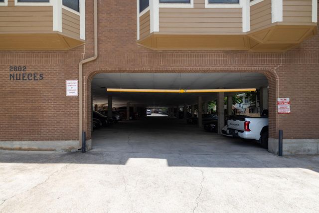 2802 Nueces ST 201, Austin, TX 78705