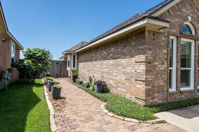 12031 Echo Canyon Drive, Tomball, TX 77377