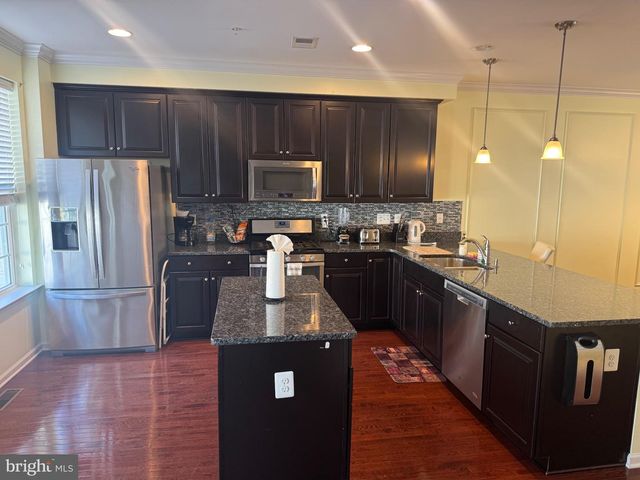 8302 BLACK HARRIER LN, Severn, MD 21144