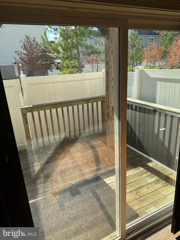 8302 BLACK HARRIER LN, Severn, MD 21144