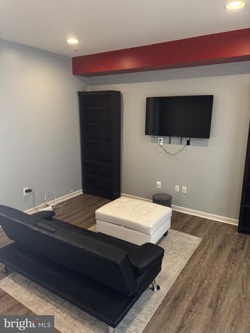 8302 BLACK HARRIER LN, Severn, MD 21144