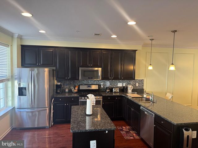 8302 BLACK HARRIER LN, Severn, MD 21144