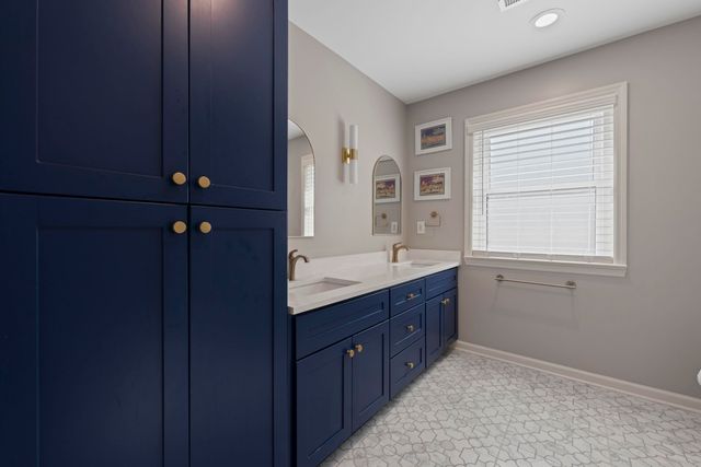 4557 PARK AVE, Memphis, TN 38117