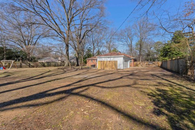 4557 PARK AVE, Memphis, TN 38117