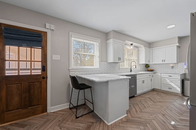 4557 PARK AVE, Memphis, TN 38117