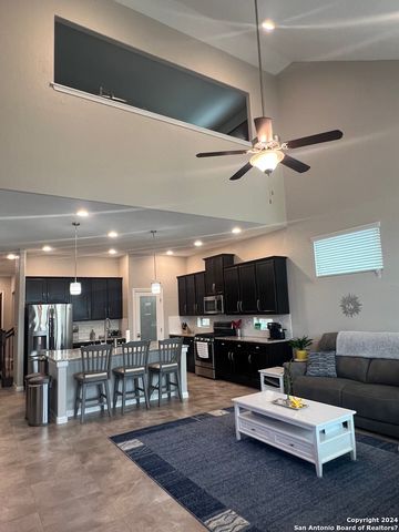 8224 LIMERICK FLS, San Antonio, TX 78253