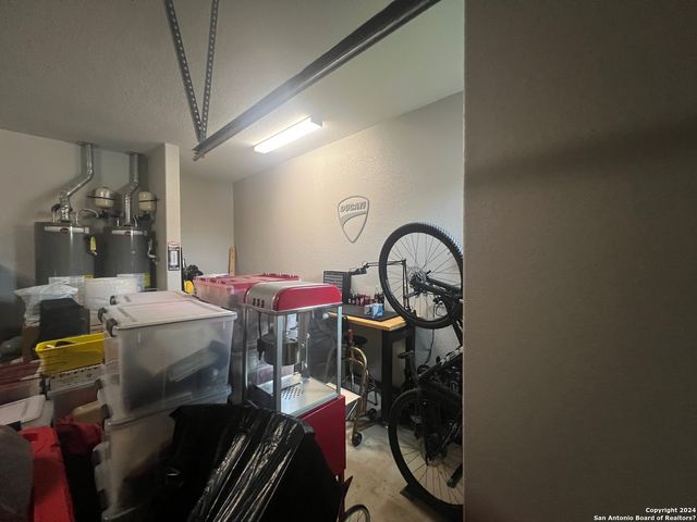 8224 LIMERICK FLS, San Antonio, TX 78253