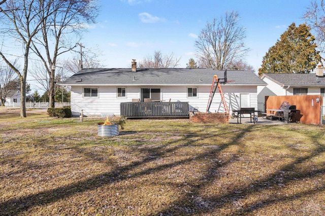 1925 Schust Road, Saginaw, MI 48604