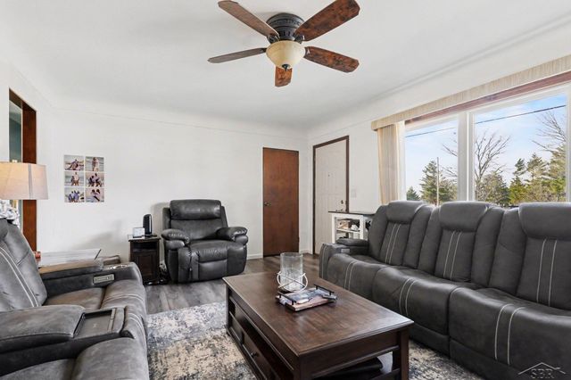 1925 Schust Road, Saginaw, MI 48604