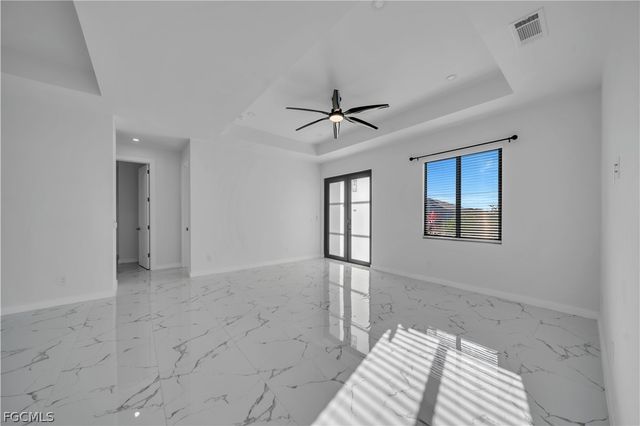 621 NE Juanita PL, Cape Coral, FL 33909