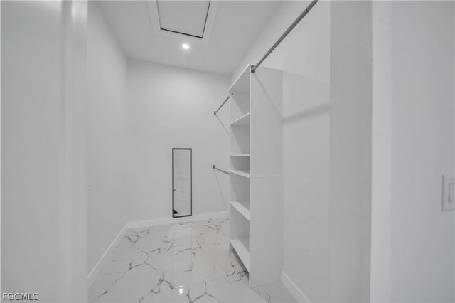 621 NE Juanita PL, Cape Coral, FL 33909