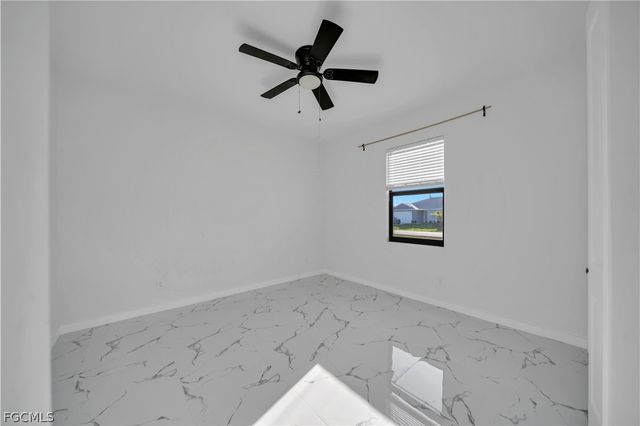 621 NE Juanita PL, Cape Coral, FL 33909