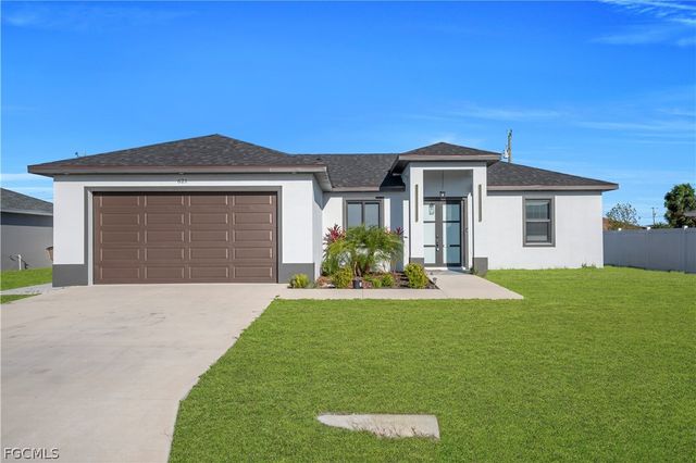 621 NE Juanita PL, Cape Coral, FL 33909