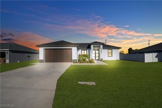 621 NE Juanita PL, Cape Coral, FL 33909