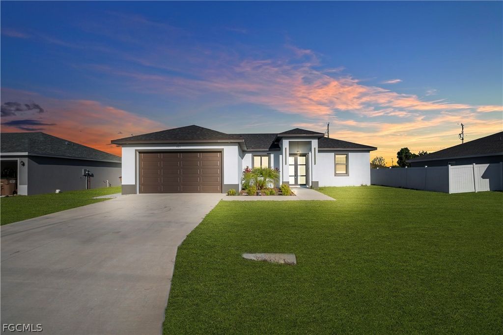 621 NE Juanita PL, Cape Coral, FL 33909