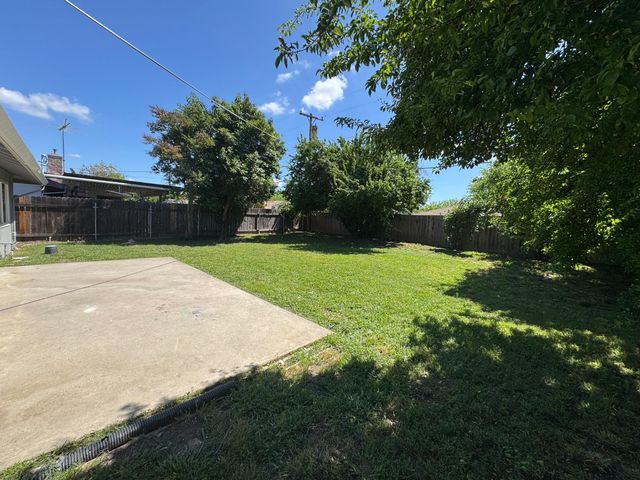 3628 Turner Dr, North Highlands, CA 95660