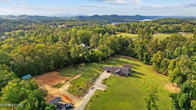 818 Tennessee 360, Vonore, TN 37885