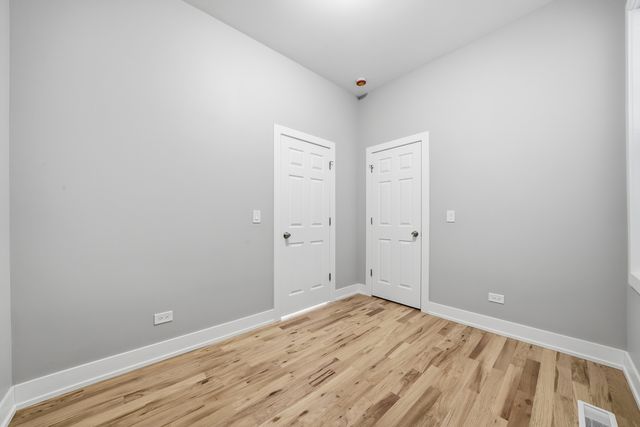 8839 S Colfax Avenue, Chicago, IL 60617