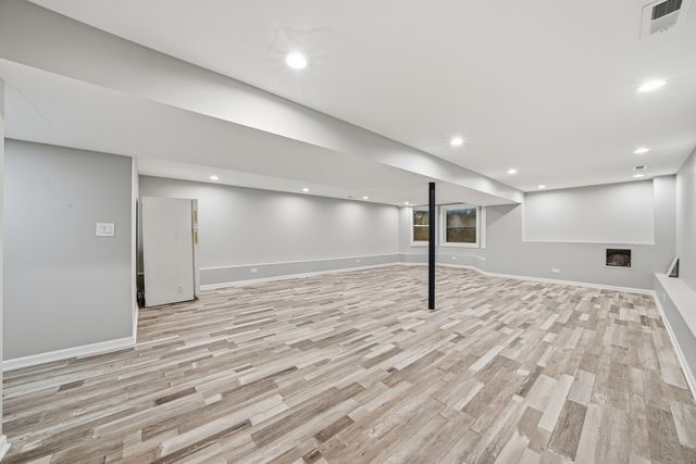 8839 S Colfax Avenue, Chicago, IL 60617