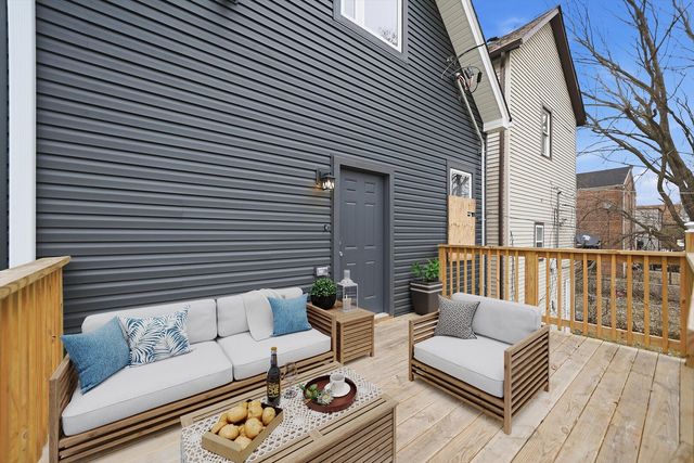 8839 S Colfax Avenue, Chicago, IL 60617