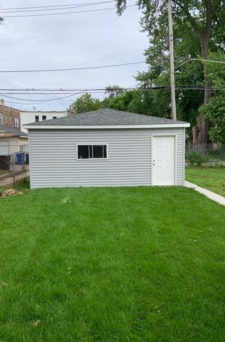 8839 S Colfax Avenue, Chicago, IL 60617