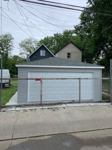 8839 S Colfax Avenue, Chicago, IL 60617