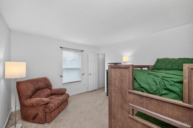 204 Lights Pointe Court, New Richmond, OH 45157