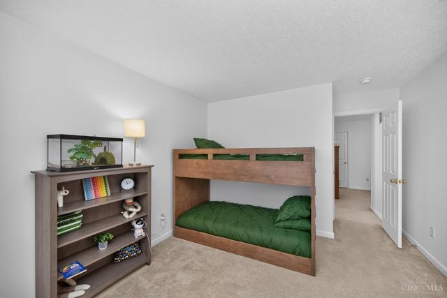 204 Lights Pointe Court, New Richmond, OH 45157