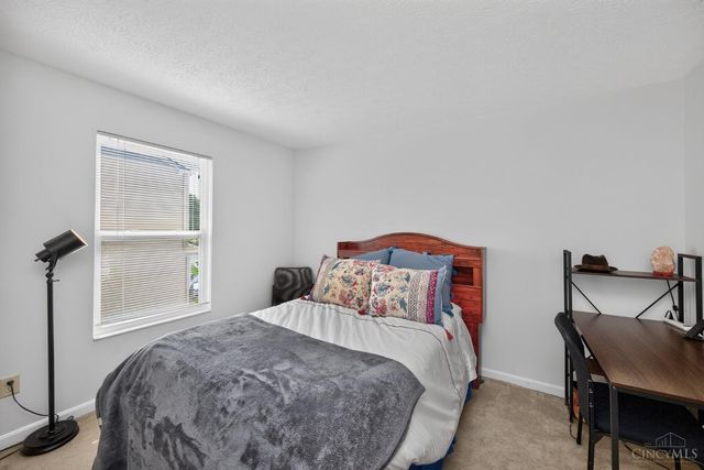 204 Lights Pointe Court, New Richmond, OH 45157