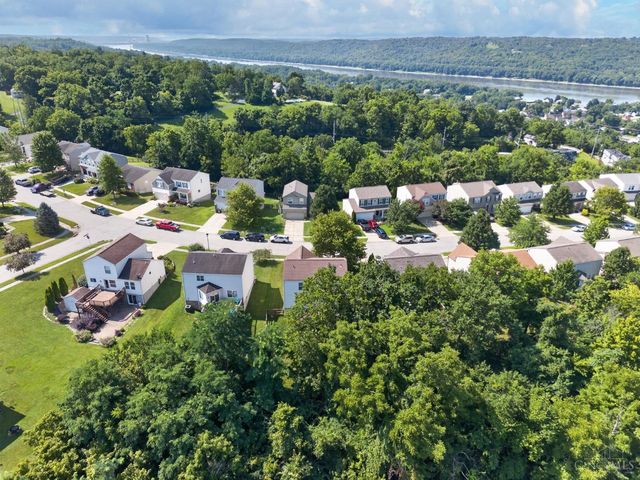 204 Lights Pointe Court, New Richmond, OH 45157