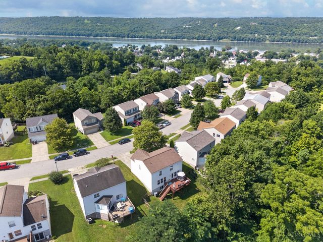 204 Lights Pointe Court, New Richmond, OH 45157