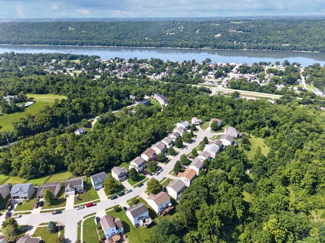 204 Lights Pointe Court, New Richmond, OH 45157