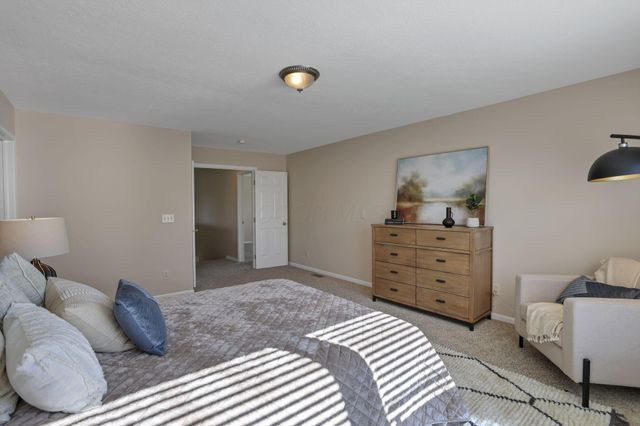 3717 Hickory Field Lane, Powell, OH 43065