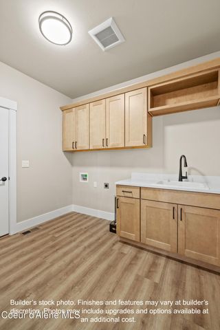 30147 N Archer Rd, Athol, ID 83801