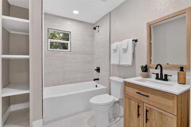 723 W MYRTLE STREET, Lakeland, FL 33815